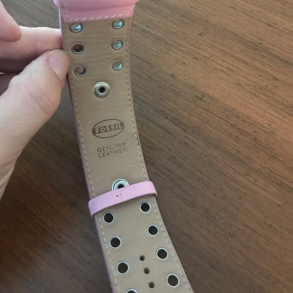 Fossil pink leather bracelet - Picture 3 of 3